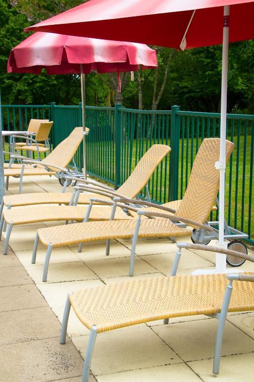 Logis L'Ermitage Hotel & Restaurant Saulges 외부 사진