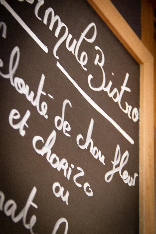 Logis L'Ermitage Hotel & Restaurant Saulges 외부 사진