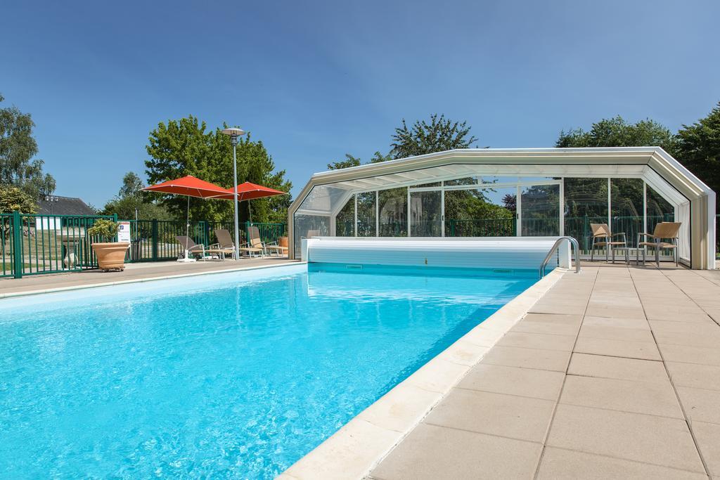 Logis L'Ermitage Hotel & Restaurant Saulges 외부 사진