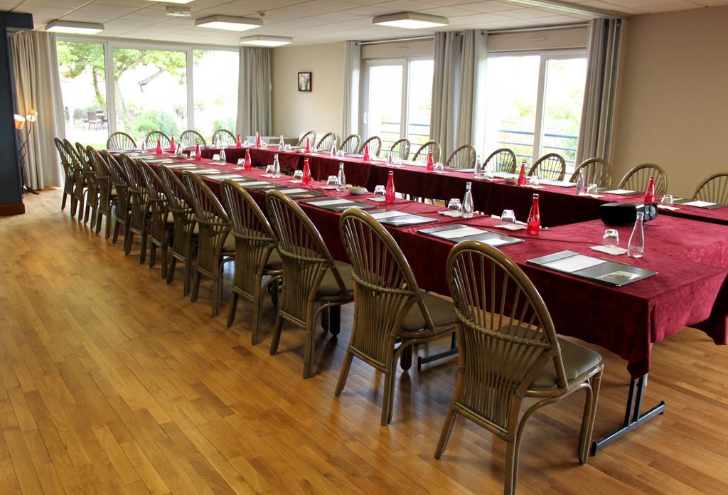 Logis L'Ermitage Hotel & Restaurant Saulges 외부 사진