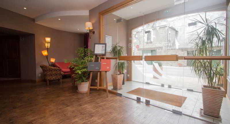 Logis L'Ermitage Hotel & Restaurant Saulges 외부 사진