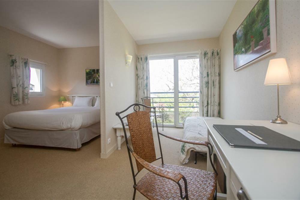 Logis L'Ermitage Hotel & Restaurant Saulges 외부 사진